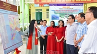 ការតាំងពិព័រណ៍ “Ca Mau - ទីកន្លែងមួយដែលរក្សាបាននូវស្លាកស្នាមប្រវត្តិសាស្ត្រ និងអត្តសញ្ញាណវប្បធម៌នៃភាគខាងត្បូង” កំពុងត្រូវបានដាក់តាំងបង្ហាញ។