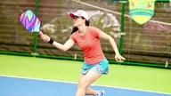 Mistryně světa ve vovinamu nastupují na hřiště na Golden Star Warrior Pickleball Cup 2025.