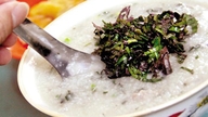 겨울철 목이 아플 때 피해야 할 음식과 먹어야 할 음식은 무엇일까요?