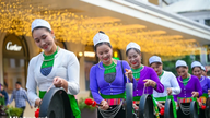 Odtwarzanie dziedzictwa kulturowego gongów Muong i pięciotonowej muzyki khmerskiej w Hanoi.