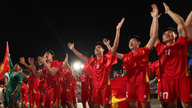 Tim U22 Vietnam menerima 'hujan uang hadiah' setelah memenangkan medali emas di SEA Games ke-33.