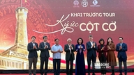 "Flagstangens minder"-tur - en rejse, der vækker kulturarven til live i hjertet af Hanoi.