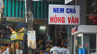 ការពុលអាហារពីការបរិភោគនំប៉័ងហុងវ៉ាន់៖ សាច់ក្រក ប៊ឺ ម្ទេស បន្លែ... មានផ្ទុកបាក់តេរី Salmonella និង Bacillus cereus។