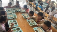 Skoler i Dak Lak-provinsen er i gæld til fødevareforsyninger: "Nurturing the Children" tager nye skridt.