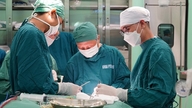 O Hospital Geral de Vung Tau realizou com sucesso uma cirurgia em um caso complexo de traumatismo cranioencefálico, eliminando a necessidade de encaminhamento para outro hospital.