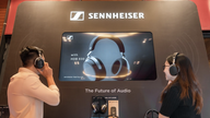 Sennheiser lancerer sine første trådløse audiofile hovedtelefoner i Vietnam.