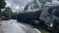 ДТП за участю кількох транспортних засобів на перевалі Бао Лок: двоє людей ледве уникли смерті.