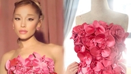 Ariana Grande ha indossato a sorpresa un abito con motivo a orchidee di una stilista vietnamita.