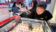 金価格が急騰しており、買値と売値の間に大きな差が生じている。