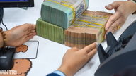 Banks could face a fine of 500 million VND if they force customers to buy insurance.