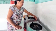 Merayakan Tết di rumah baru.