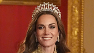 Admirez les couronnes rares de la royauté européenne.