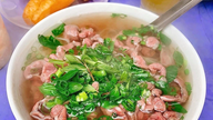 フォー（ベトナムの麺料理）と水上人形劇は、ユネスコの文化遺産への登録候補に推薦されている。