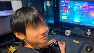 Dvanáctiletý hráč plánuje s podporou rodiny odejít ze školy, aby se mohl věnovat esportu.