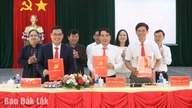 Ea Kiếtin ja Tân Tiếnin sekä Xuân Đàin seurakunnan kaksi kuntaa järjestivät sisarkuntaseremonian.
