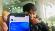Les étudiants ont reçu des cryptomonnaies USDT pour s'exercer à les convertir en dongs vietnamiens pour faire des achats.