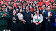 Thủ tướng mong muốn học sinh dân tộc thiểu số ấp ủ ước mơ, hoài bão và khát vọng vươn lên