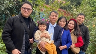 Tiga rumah, satu rumah