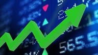 VN-Index bryder igennem og overstiger 1.900 point for første gang.