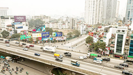 Hanoi melarang trak seberat 2 tan atau lebih daripada memasuki pusat bandar pada siang hari: Jalan raya lancar, tetapi perniagaan menghadapi kesukaran.