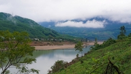 ভু গিয়া নদীর তীরে আমাদের নতুন বাড়ির আগমন উদযাপন করছি।