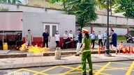 Intensiverede inspektioner og brandforebyggende kampagner i 9 lejlighedskomplekser i tiden op til Tet (kinesisk nytår).