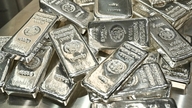 Le cours de l'argent a battu tous les records, sa capitalisation boursière étant trois fois supérieure à celle du Bitcoin.