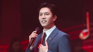 Anh Tú anunció que la canción "Thưa Đảng" puede utilizarse de forma gratuita, sin necesidad de permiso.
