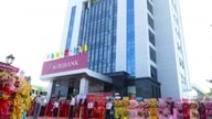 Το υποκατάστημα Kien Giang της Agribank εγκαινιάζει τα νέα 7όροφα κεντρικά γραφεία του.