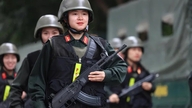 Statečné policistky přispěly k úspěchu 14. sjezdu strany.