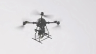Kinesisk drone udstyret med riffel rammer sit mål 20 ud af 20 gange på 100 meters afstand.