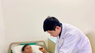 Hospital Hoan My Da Lat berjaya menjalankan pembedahan pada kes hernia femoral yang jarang berlaku.