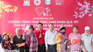 អំណោយបុណ្យតេតចំនួន ៥៥០ ត្រូវបានចែកជូនដល់ប្រជាជនក្រីក្រនៅខេត្តដុងណៃ។
