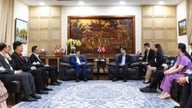 Laosin Thaimaan-suurlähetystö onnittelee Vietnamin kommunistisen puolueen 14. kansalliskongressia.