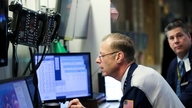 فدرال رزرو نرخ بهره را بدون تغییر حفظ کرد، شاخص S&P 500 برای اولین بار به مرز تاریخی ۷۰۰۰ واحد رسید.