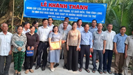 Inauguratie van het gesocialiseerde project voor de modernisering van de voetgangersbrug Quoi Dien (Vinh Long).