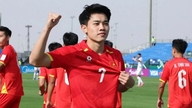 Dinh Bac dominerer de kinesiske stjerner og generobrer førstepladsen i AFC-afstemningen.