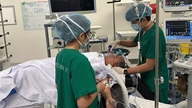 Luftambulanse fra Truong Sa redder pasient med alvorlige komplikasjoner knyttet til blindtarmbetennelse.