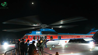 Helikopter-helikopter terbang sepanjang malam untuk mengangkut pasien radang usus buntu dari Zona Ekonomi Khusus Truong Sa kembali ke daratan utama.