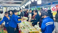 Pasar Tet yang ramai di Serikat Buruh Hai Phong 2026