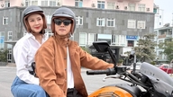 Hong Diem y Ha Viet Dung forman una hermosa pareja; la artista del pueblo Lan Huong se reencuentra con el artista Thanh Loc.