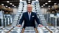 Vì sao Warren Buffett thích bạc hơn vàng?