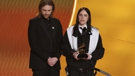 25-vuotias laulaja voittaa palkinnon, K-Pop saavuttaa merkkipaalun vuoden 2026 Grammy-gaalassa.