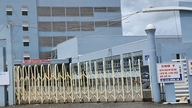 สถานพยาบาลหลายแห่งในเมืองกาเมาค้างจ่ายเงินเดือนและค่าเบี้ยเลี้ยง