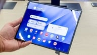 Samsung bakal melancarkan telefon boleh lipat Wide Fold untuk bersaing dengan iPhone boleh lipat pertama.