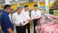 Проверка безопасности пищевых продуктов в коммуне Нуи Кам.
