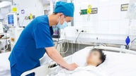 Studente in condizioni critiche a causa di una rara malattia genetica e difficoltà respiratorie durante la lezione.