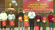 Președintele Comitetului Frontului Patriei Vietnam din orașul Da Nang transmite urări de Anul Nou comunelor Tra Tan și Nam Tra My.