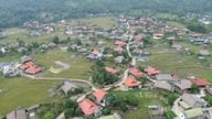 タイ族の村で見られる「皇帝魚」。