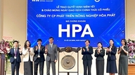 Steel billionaire Tran Dinh Long: "Returning to HoSE after 19 years, I am very emotional."